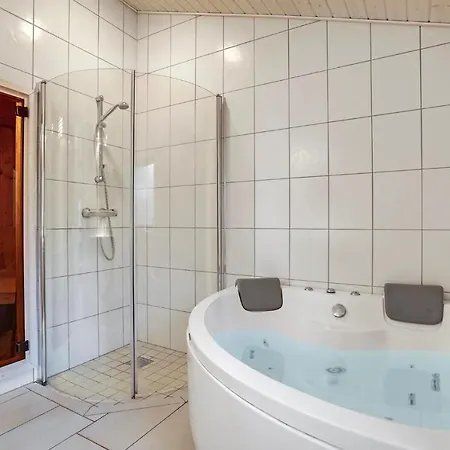 Cozy In Rodby With Sauna * Kramnitse