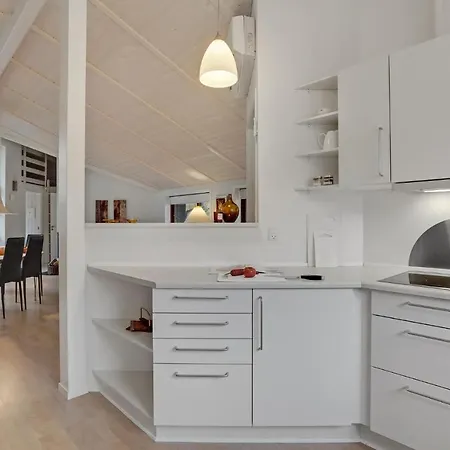 Cozy In Rodby With Sauna בית נופש