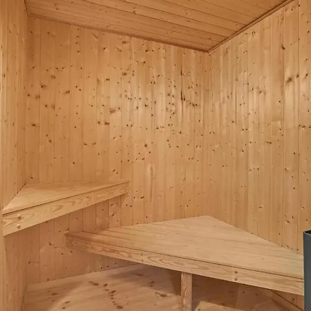 Cozy In Rodby With Sauna בית נופש Kramnitse