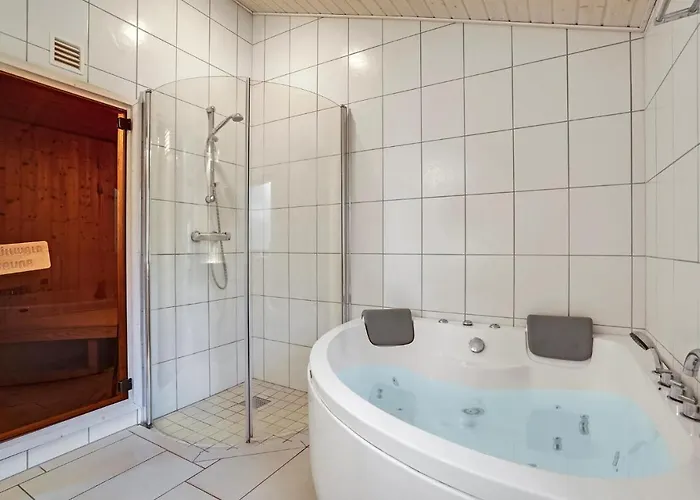 Cozy In Rodby With Sauna * Kramnitse