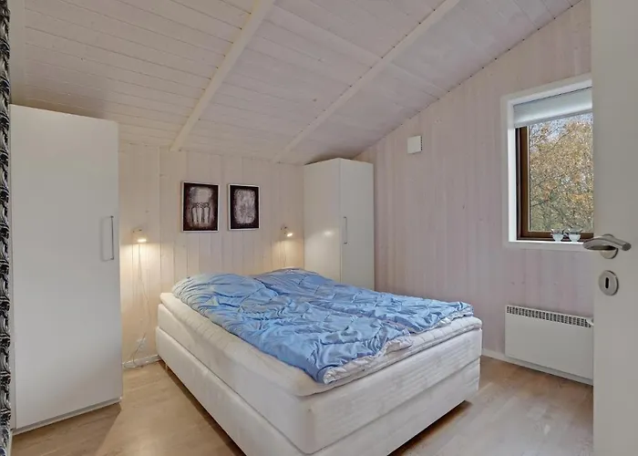 בית נופש Cozy In Rodby With Sauna *